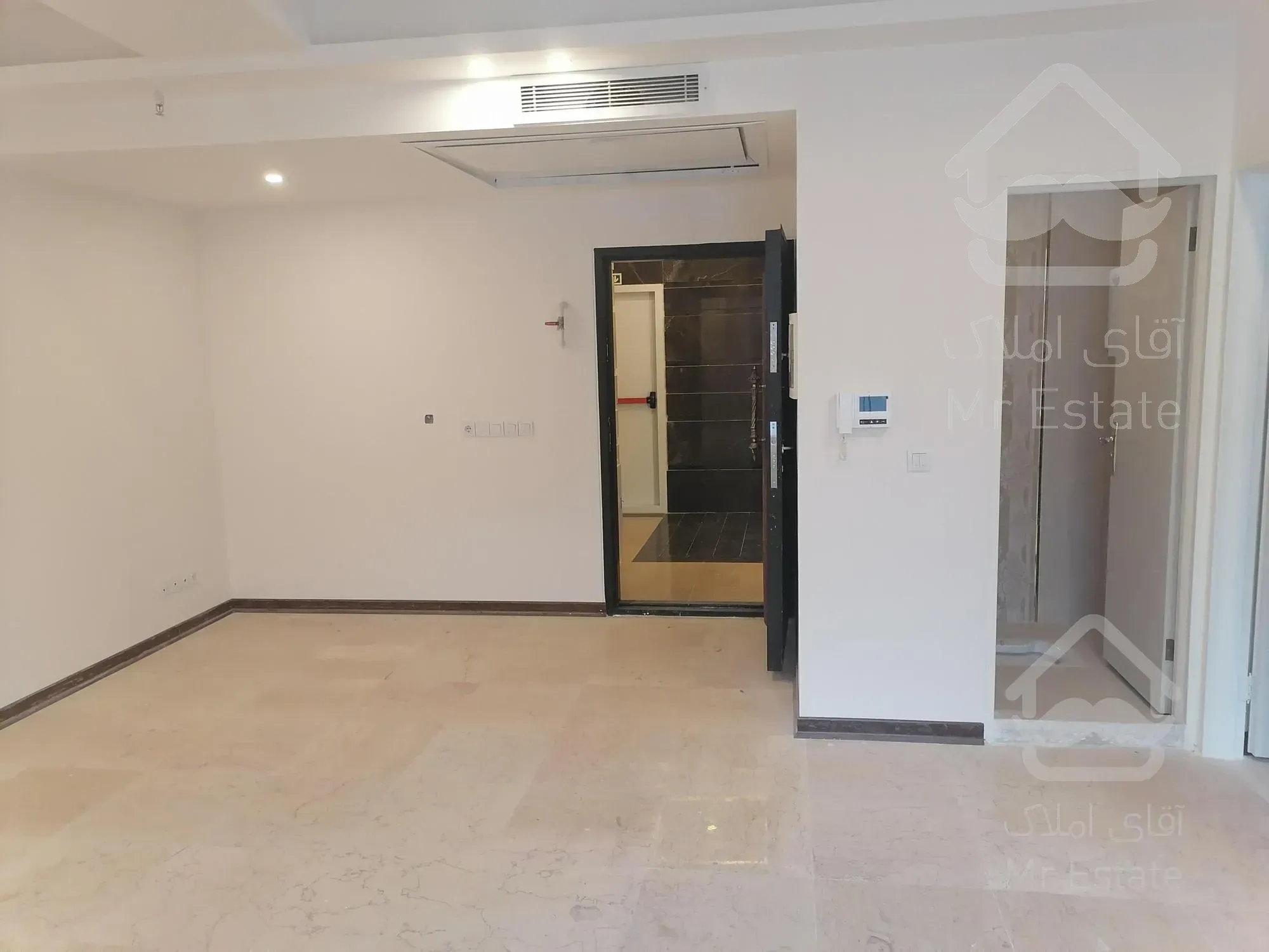 60 متر یک خوابه کلید نخورده پونک