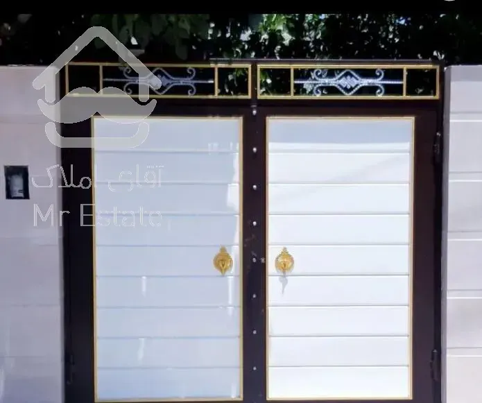 نقاشی ساختمان و طرح کاغذ دیواری