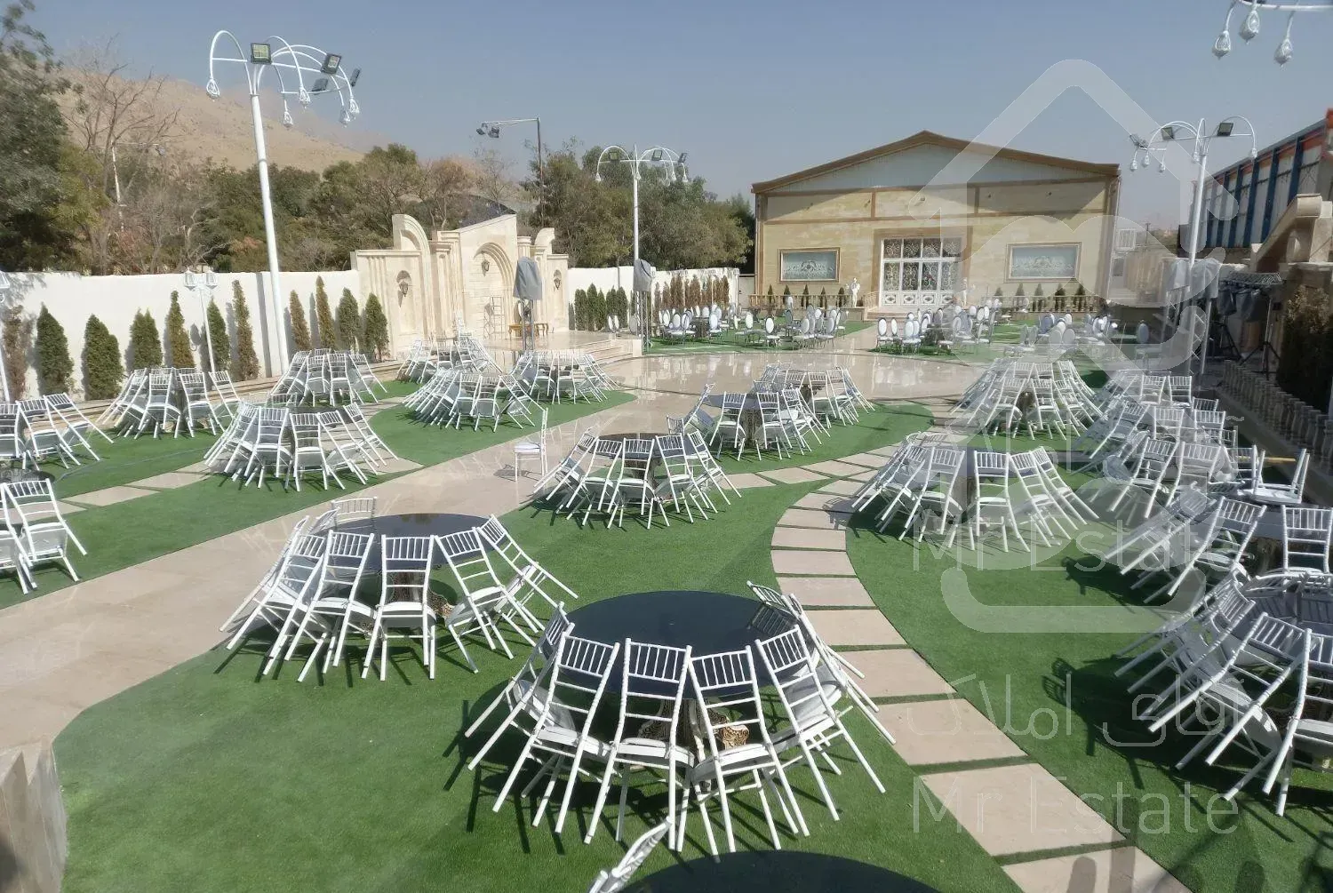 نصب کفپوش و چمن، پارکت،قرنیز،ترموو و بین کابینتی