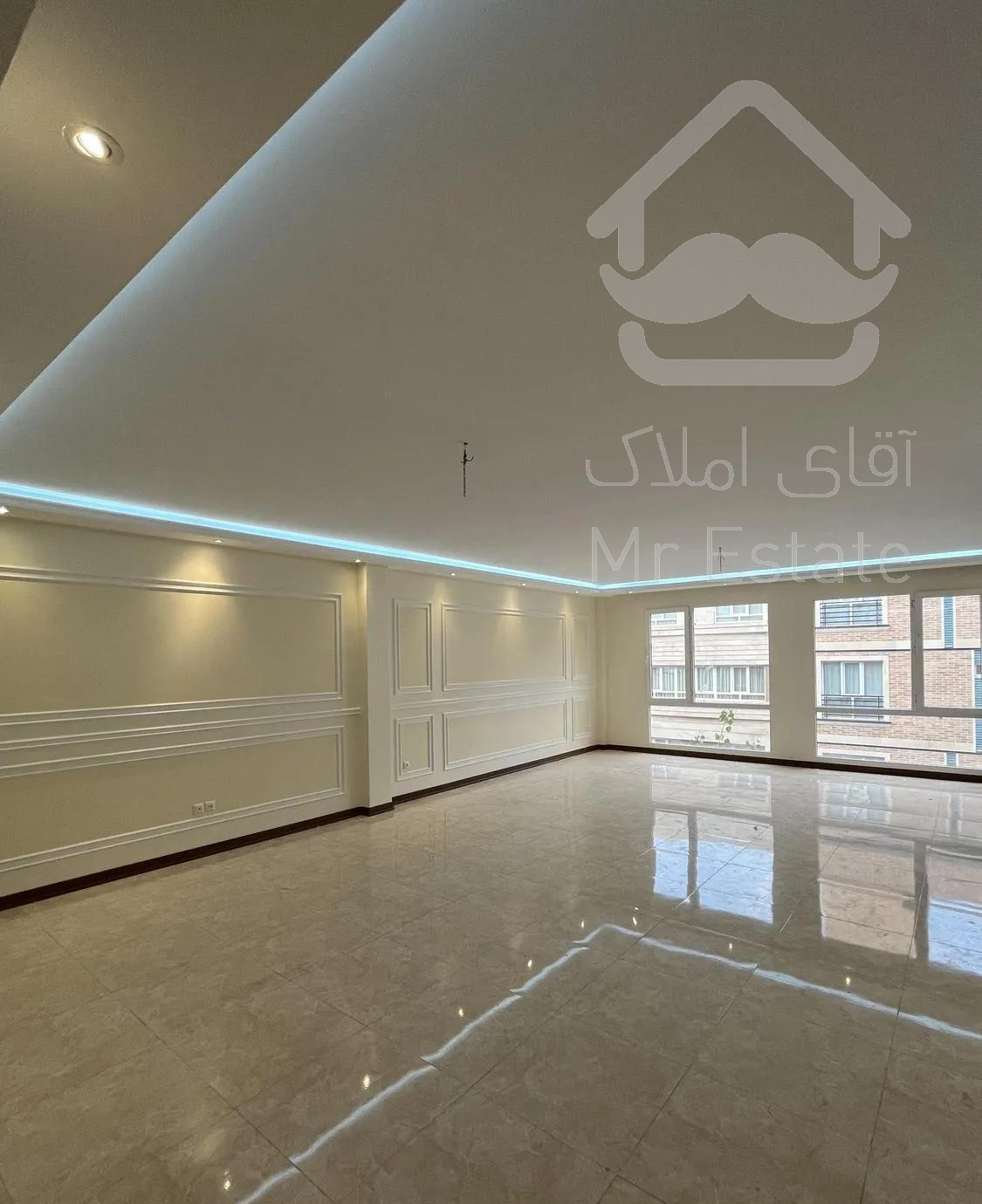 ۱۵۵ متر نیاوران/فول/تراس و لابی من استخر