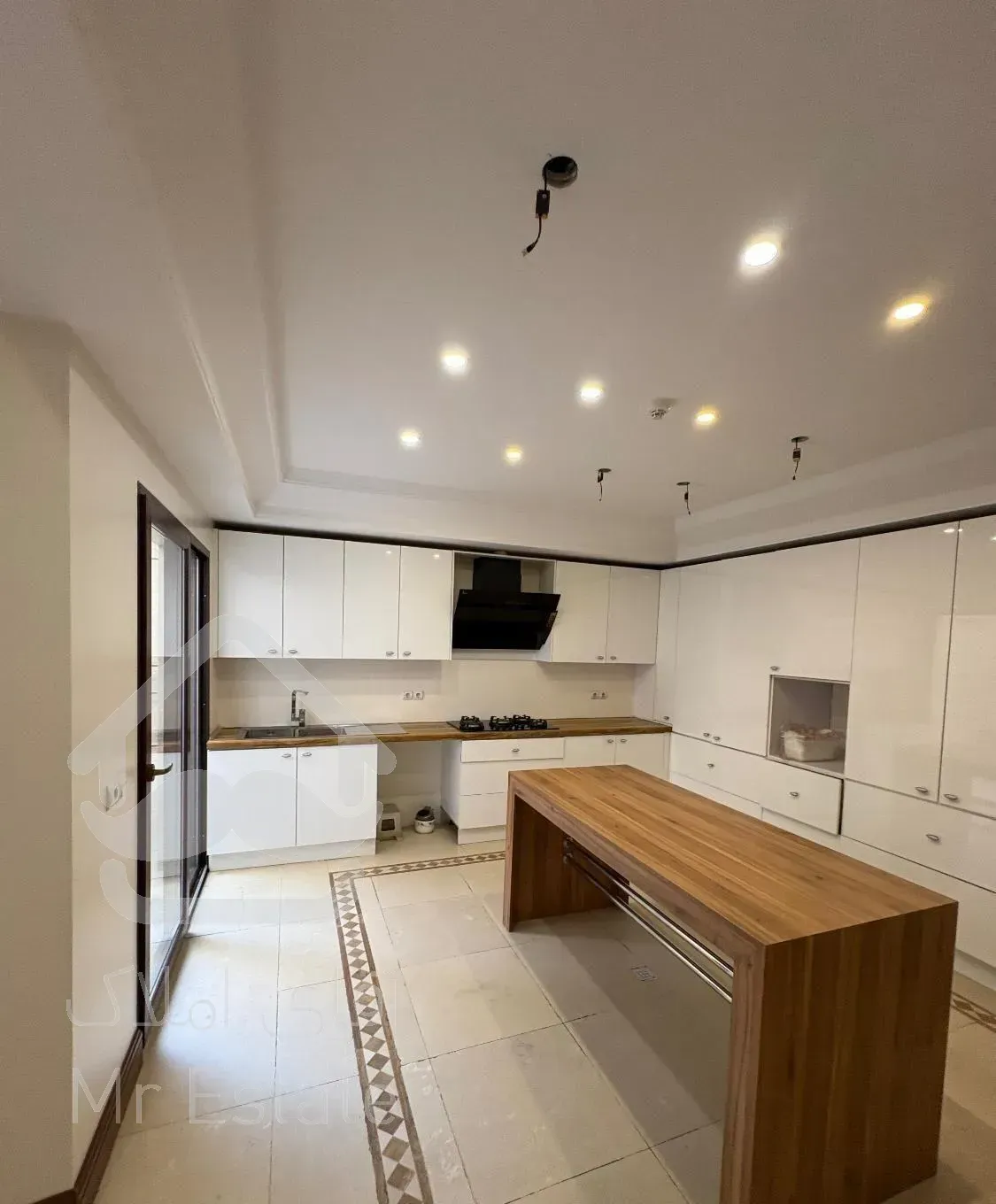 ۳۱۲ متر اقدسیه تک واحدی  ۳ پارکینگ + فول مشاعات