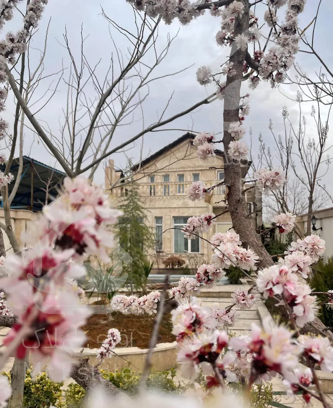 اجاره باغ ویلا دارای استخرآبگرم و بیلیارد