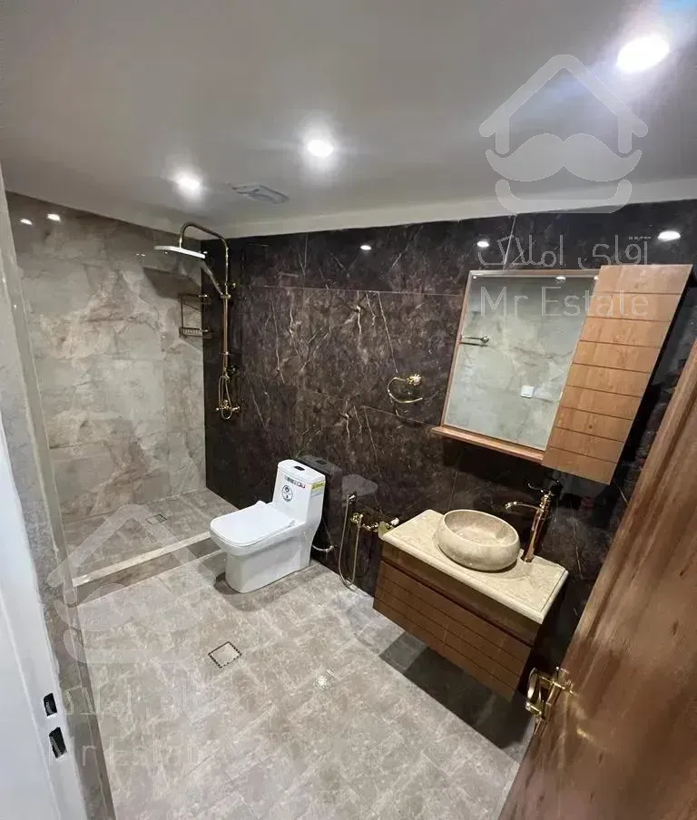 80متری نوساز در گاندی