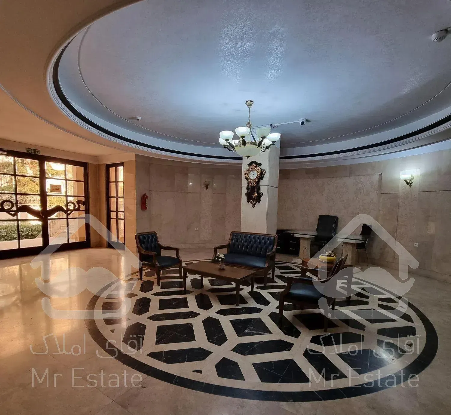 ۱۵۵ متر سه خوابه ازگل **برج گل رز**