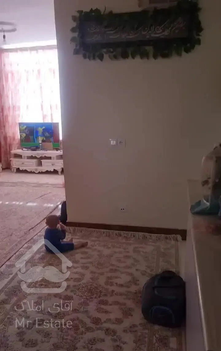 واحد۶۷ متری،دوخوابه تقاطع انقلاب روشندلان