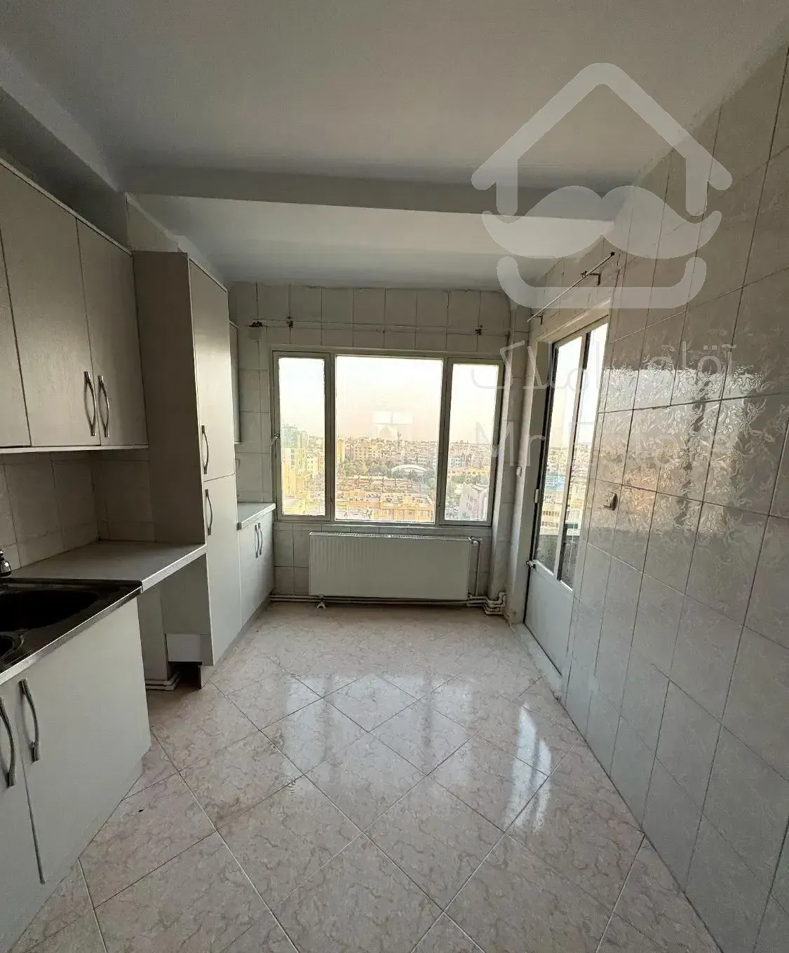 فروش آپارتمان ۹۸ متری۲ خوابه در کوی کارمندان جنوبی