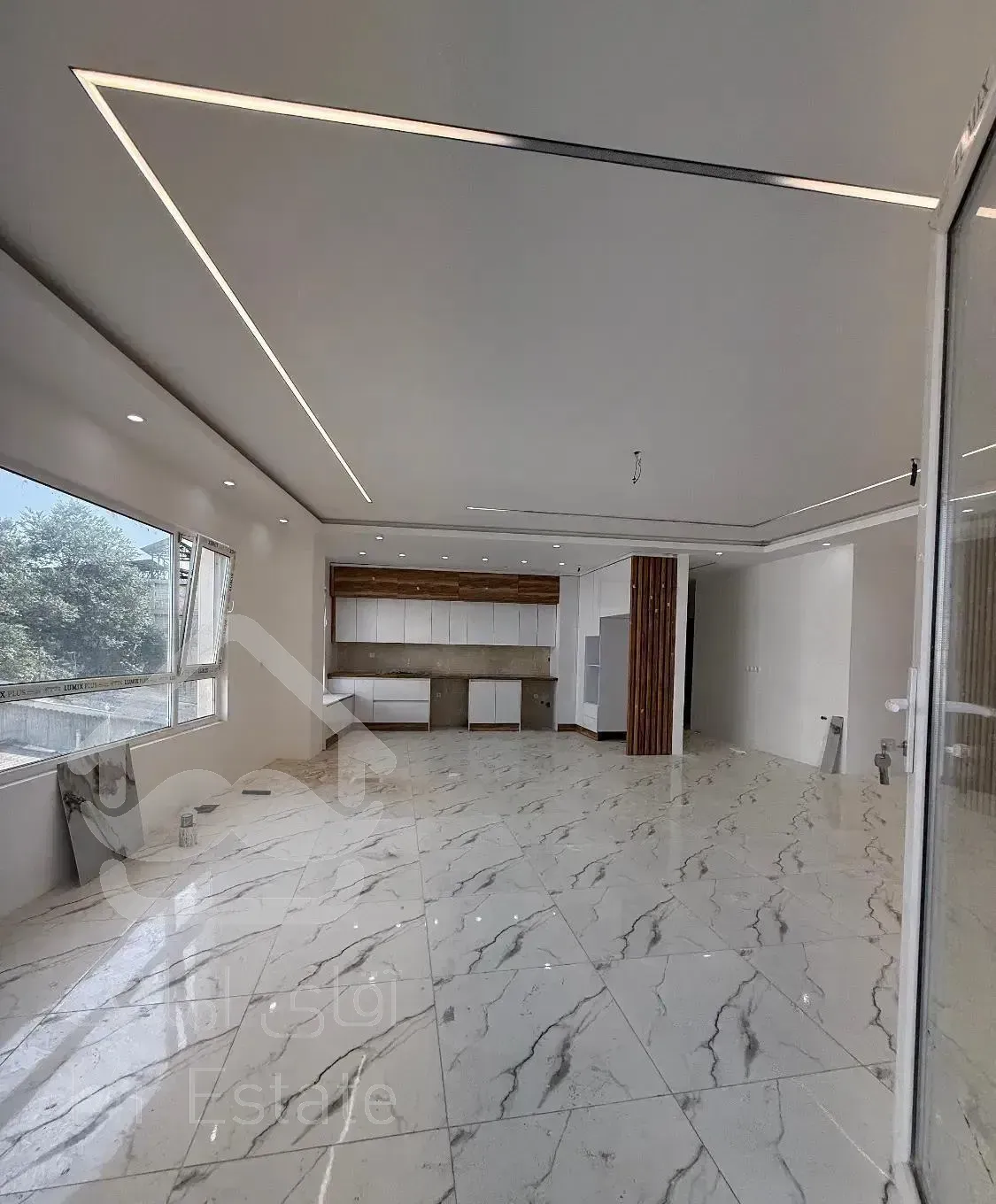 ۱۵۰ متر با تراس قابل چیدمان در حزین