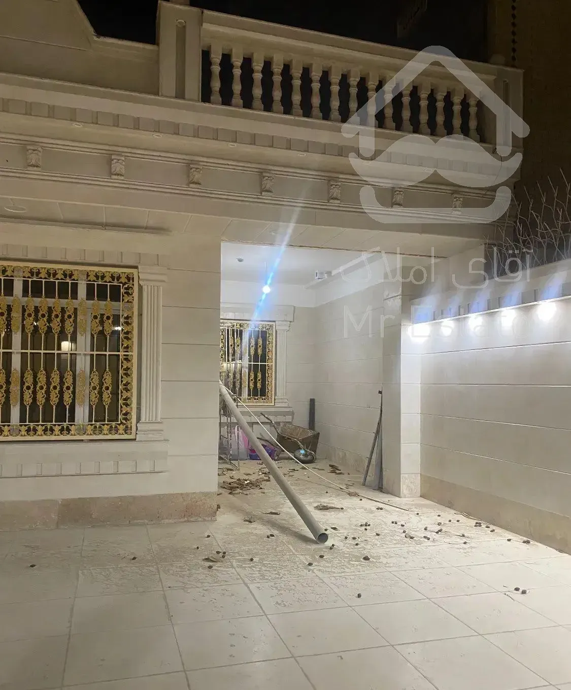 فروش ویلای ۳۰۰متری الهیه بلوار سپیدار کوچه ی نارون