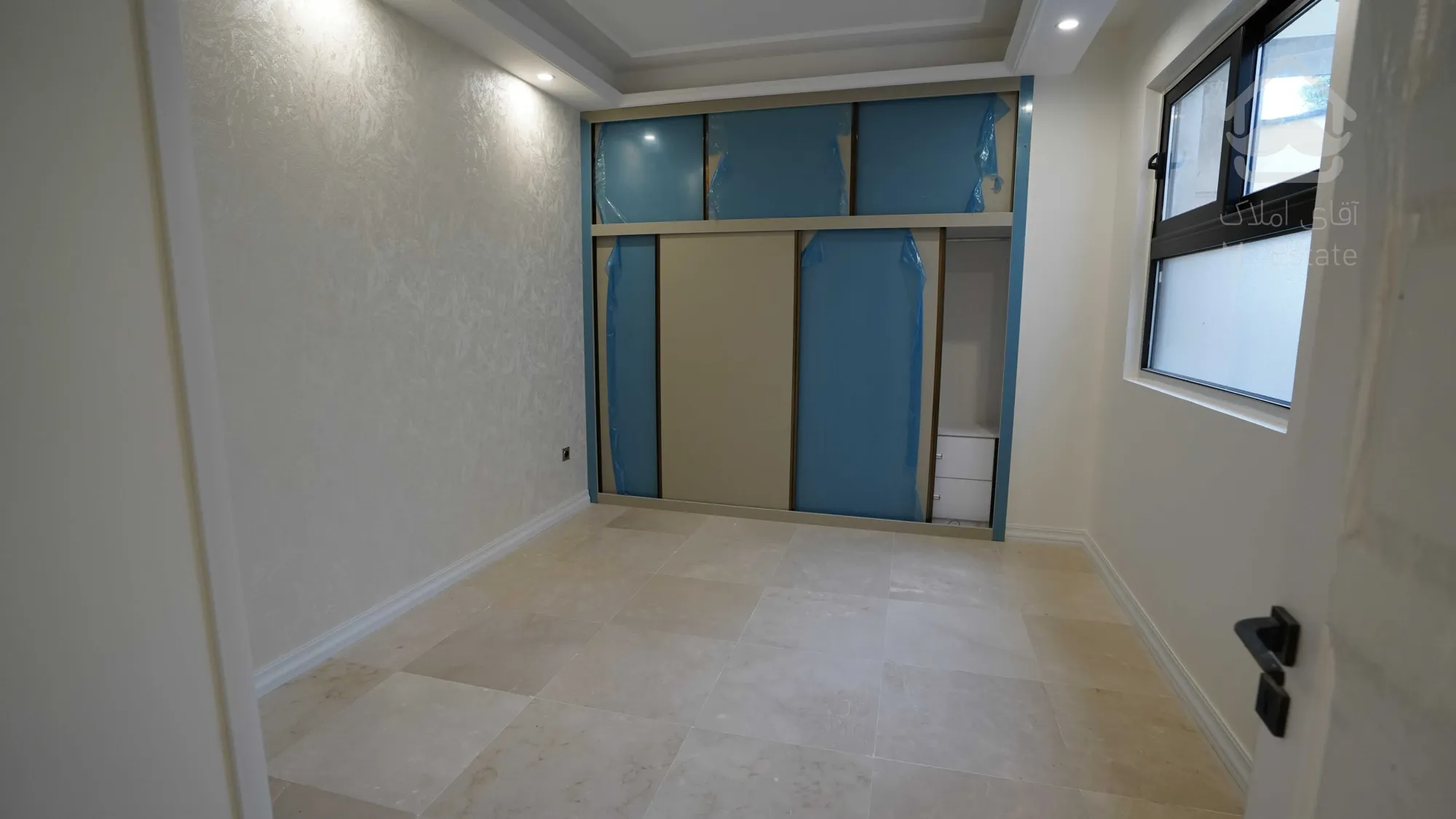 پیش فروش واحد مسکونی 123 متری رونیکاپالاس دردشت