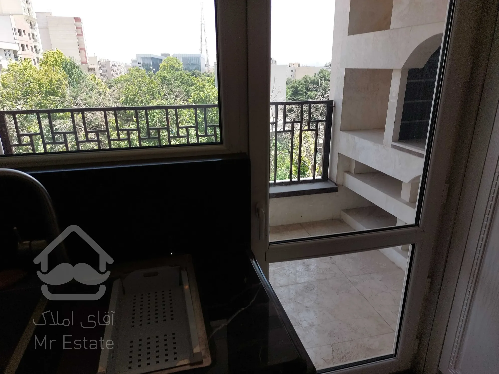 فروش 160 متری پاسداران