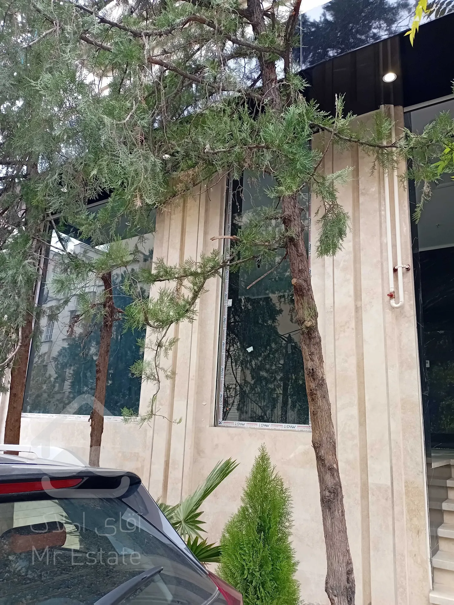 فروش یکجا 5 واحد مسکونی و 2 واحد تجاری در سئول