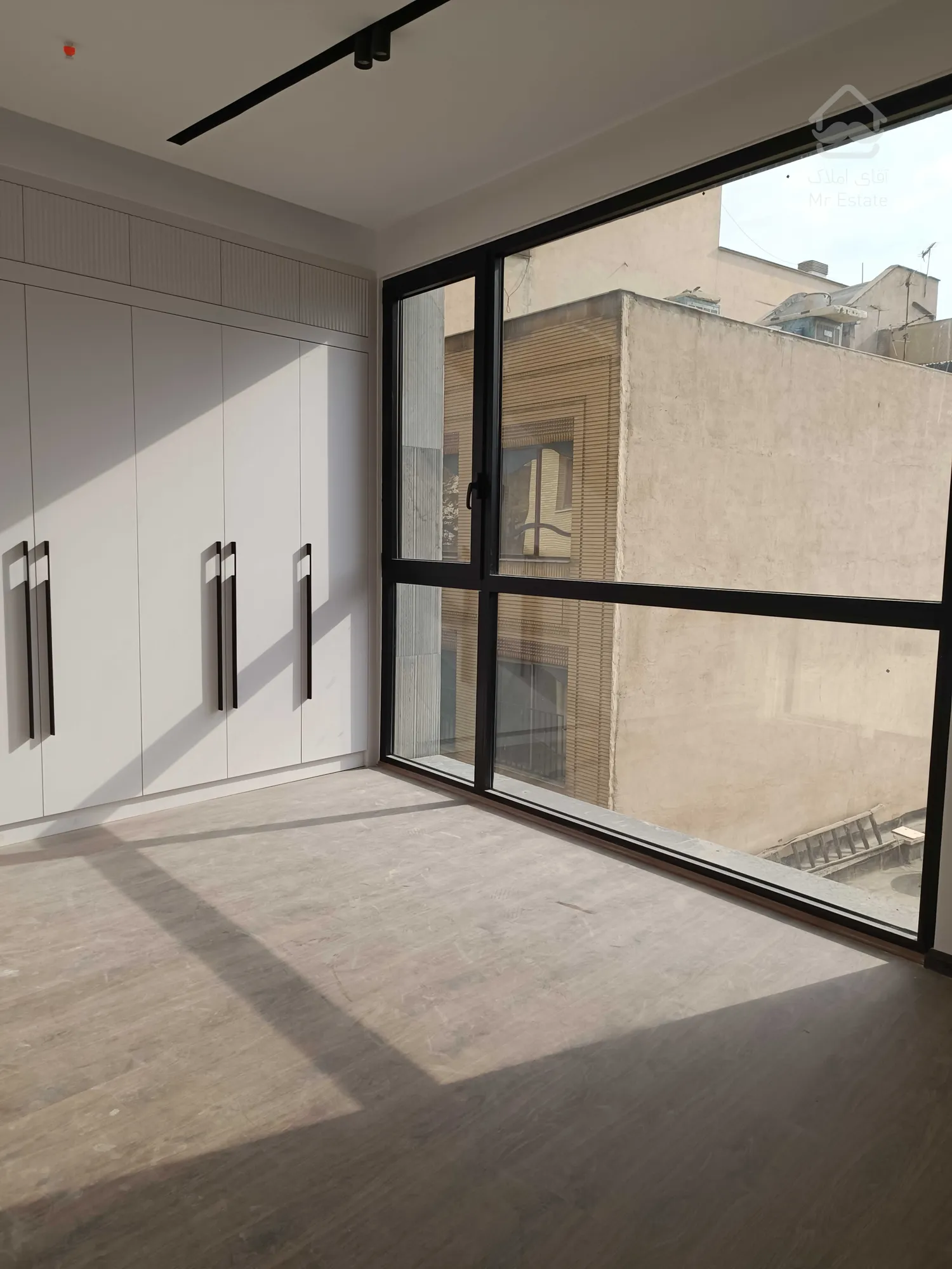 فروش 270 متری پاسداران