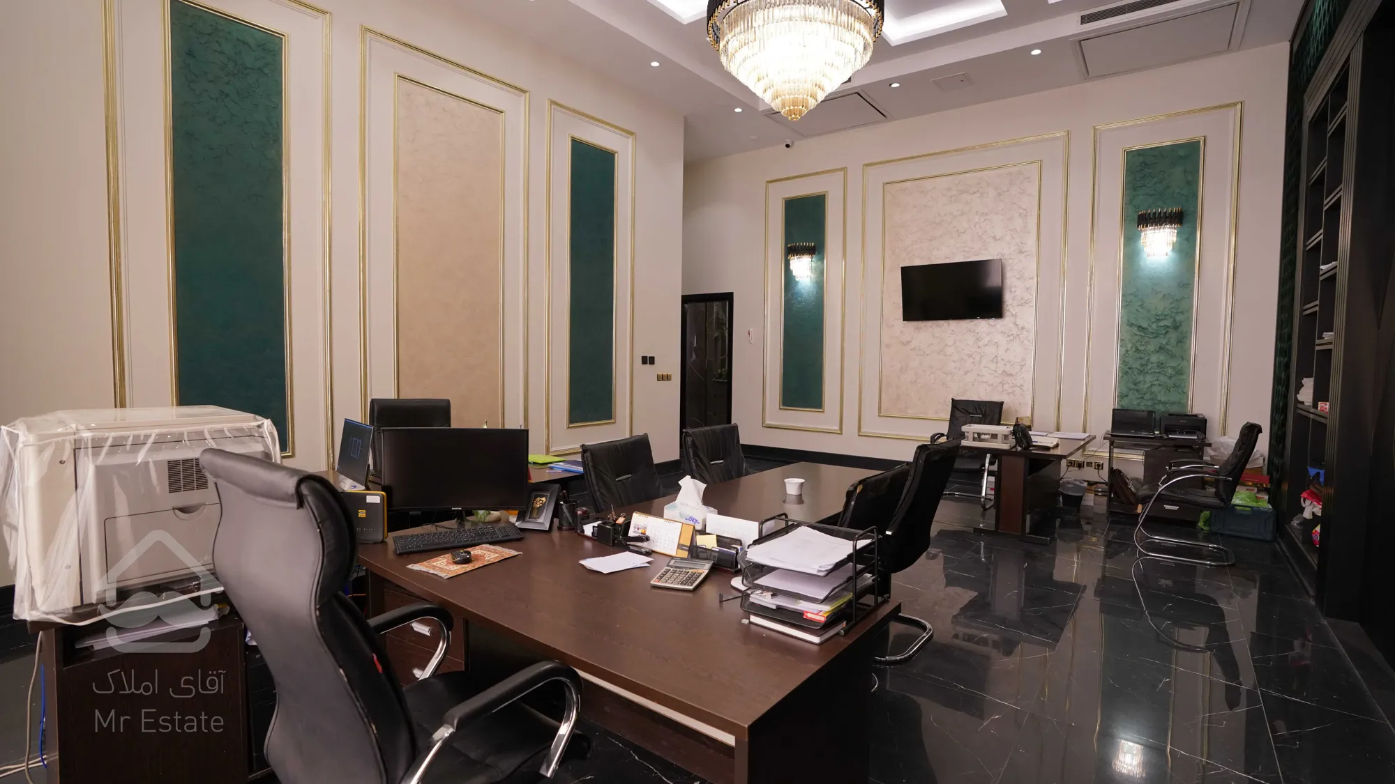 رونیکاپالاس دردشت پنجره ای روبه اینده ای روشن