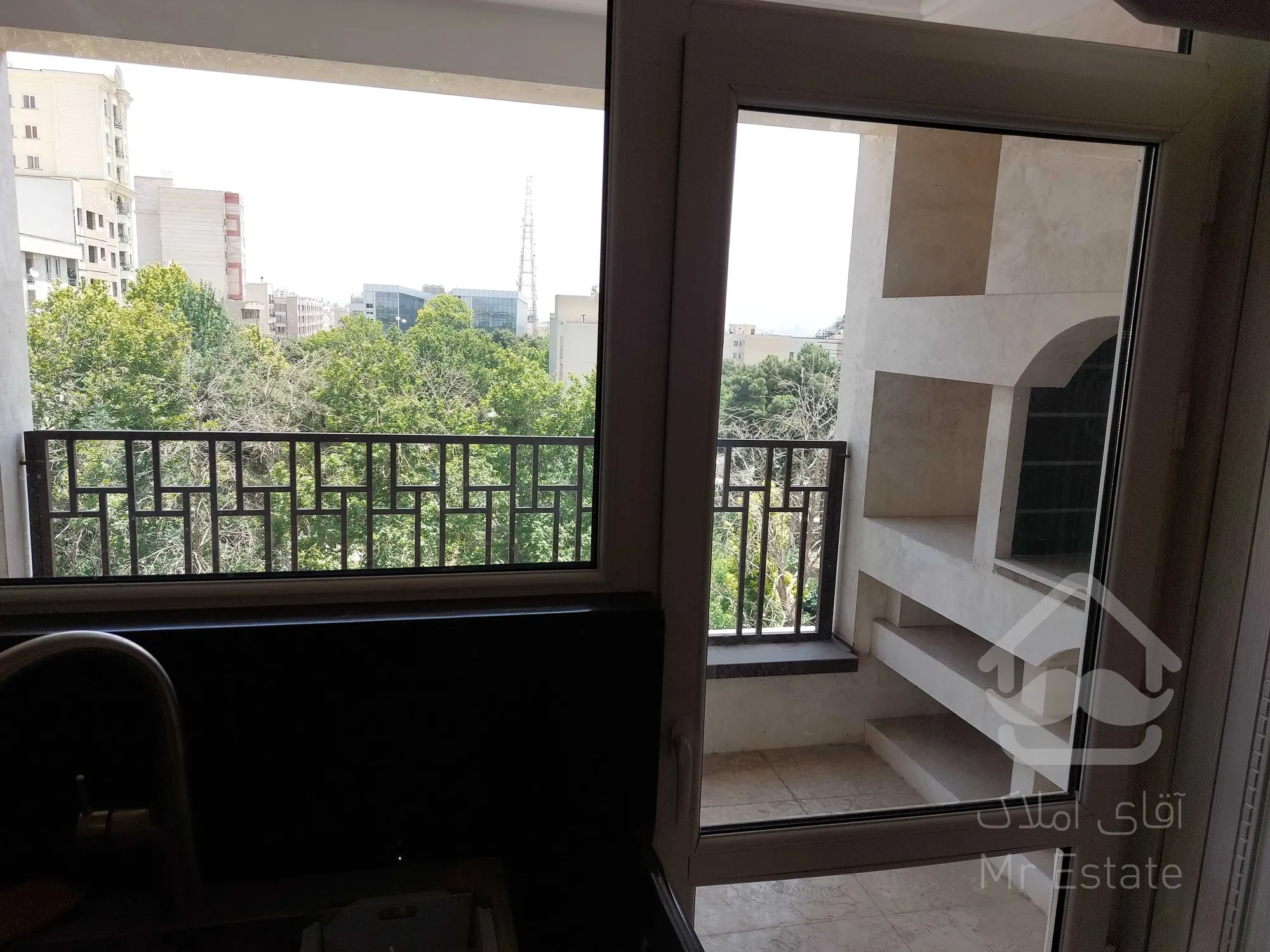 اجاره 300 متری اختیاریه