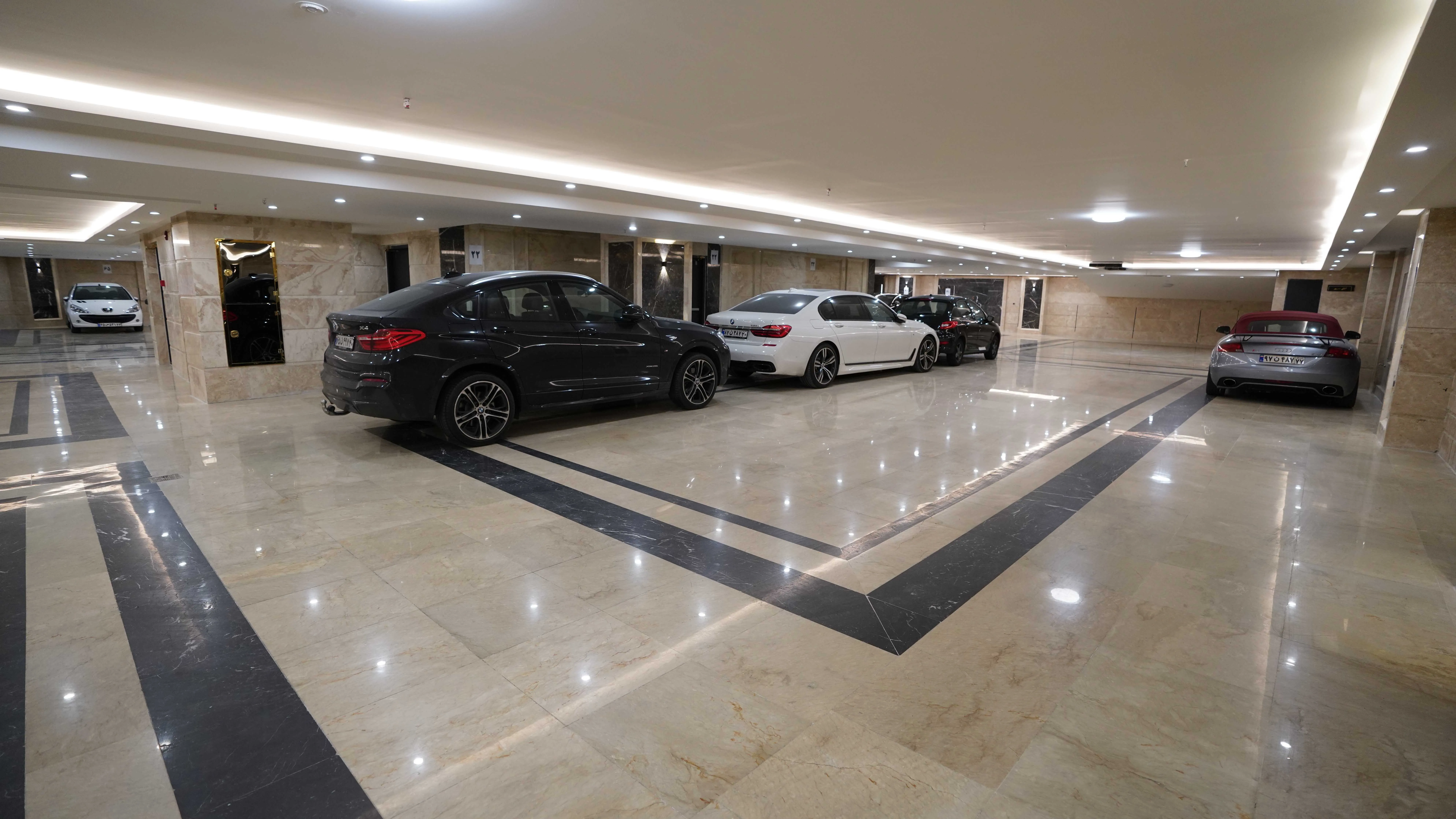 پیش فروش واحد مسکونی 125 متری رونیکاپالاس دردشت