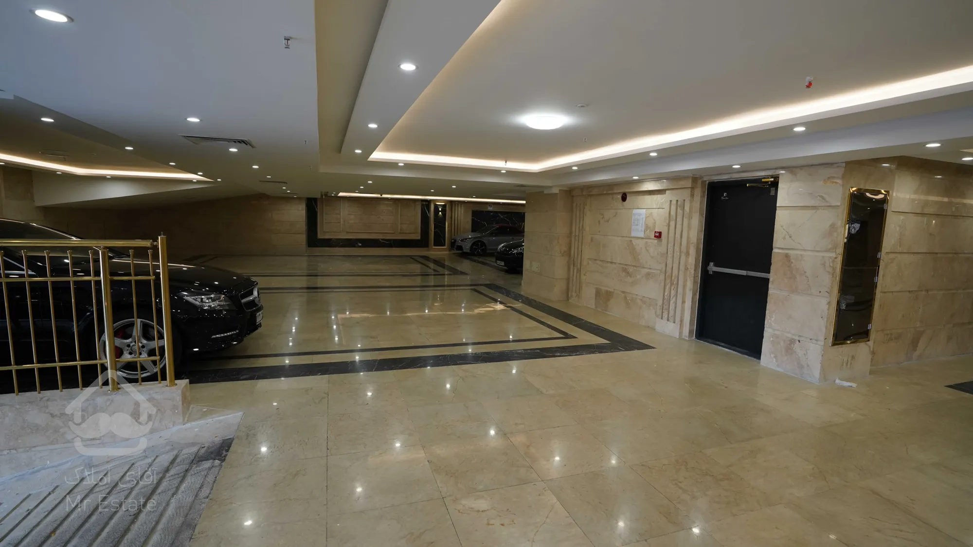 پیش فروش واحد مسکونی 129 متری رونیکاپالاس دردشت