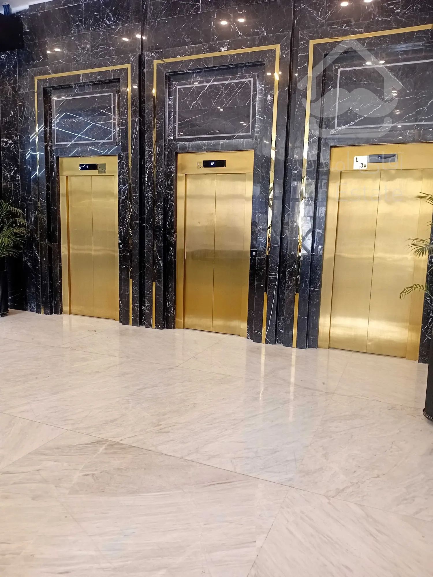 پیش فروش واحد تجاری 31 متری در رونیکامال میرزا بابائی،امضایی مدرن در قلب پونک