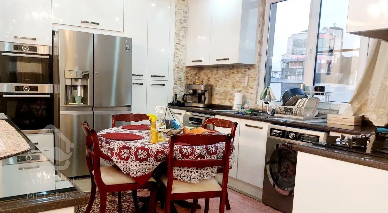 فروش آپارتمان ۱۲۵ متری ۲ خوابه در حکمت