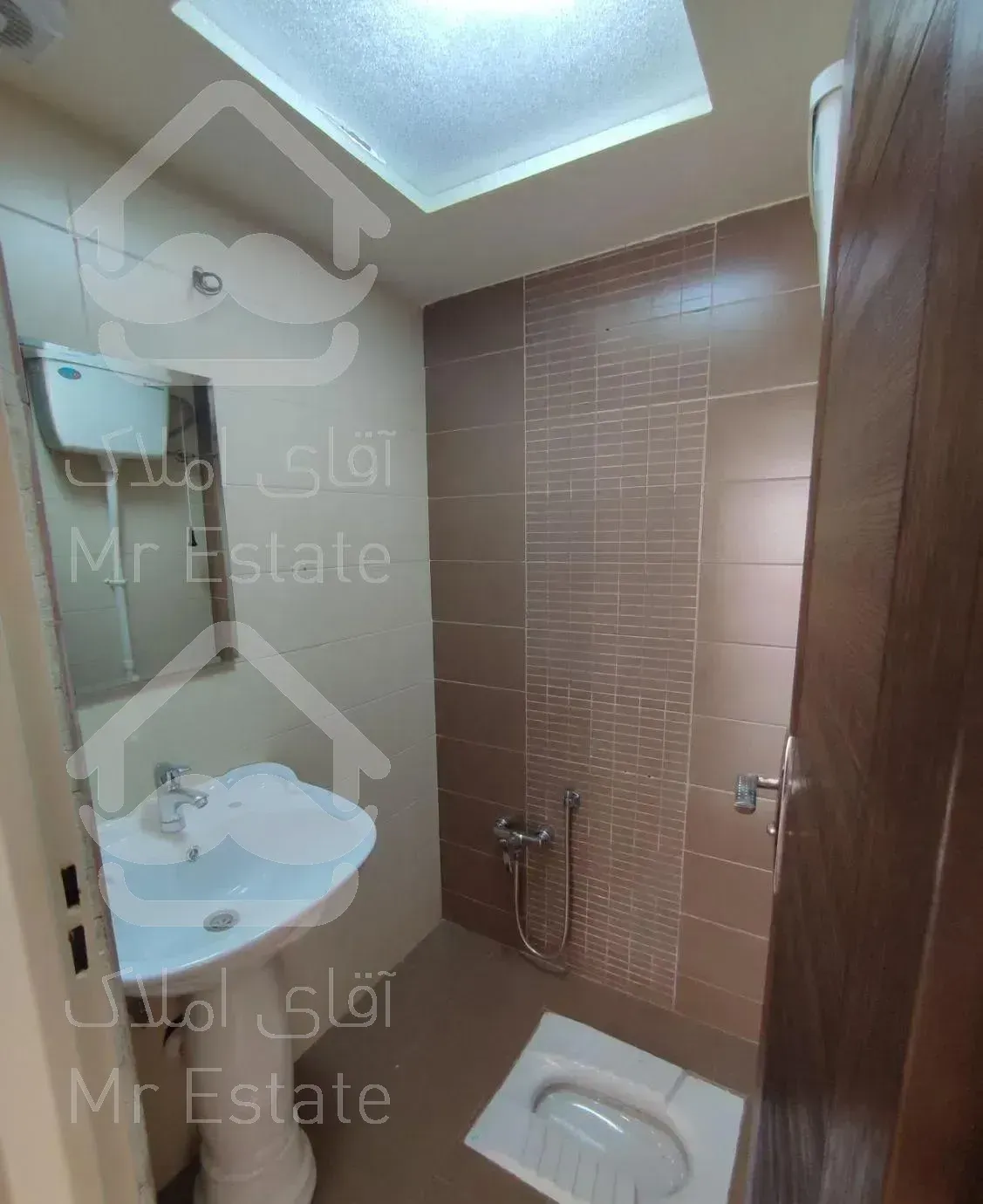 آپارتمان ۱۱۰ متر سالن پرده خور، فول