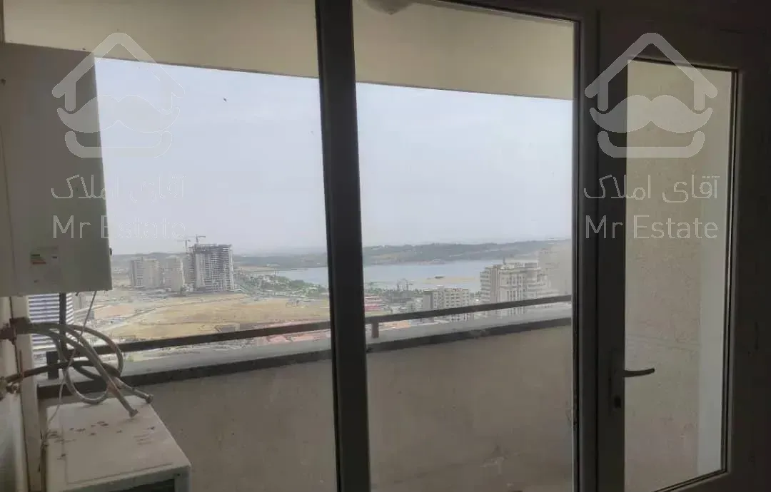 آپارتمان۱۲۰متر۳خواب ویودریاچه نوساز تراس بزرگ