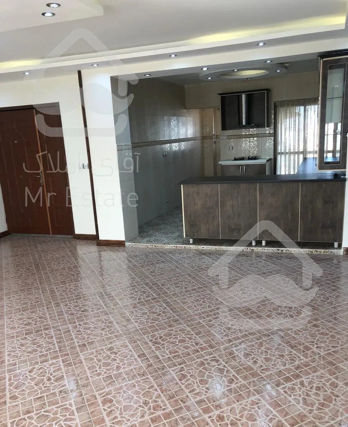 ۹۲ متر واحد آپارتمانی واقع در خیابان کشاورز، نور