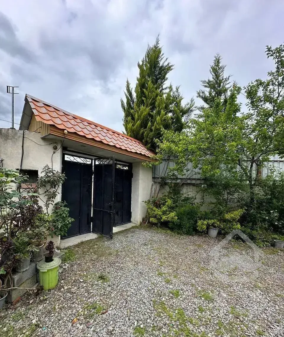 ویلاباغ همکف استخردار 300متری شهرکی سند تک برگ