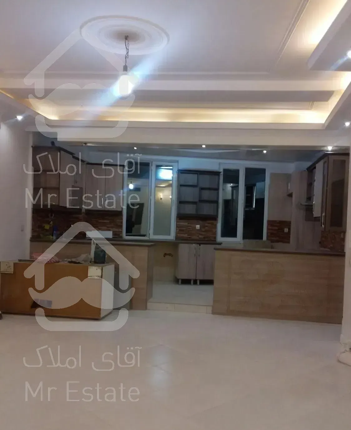 ۸۰متر  فول امکانات  خ دهم فروردین