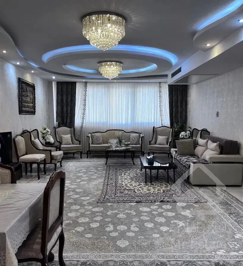 ۱۱۴ متری بهترین نقشه / برج های آسمان / دریاچه