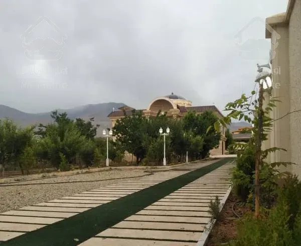 ۲۰۰۰متر باغ ،۴۲۰متر ویلا معماری کلاسیک