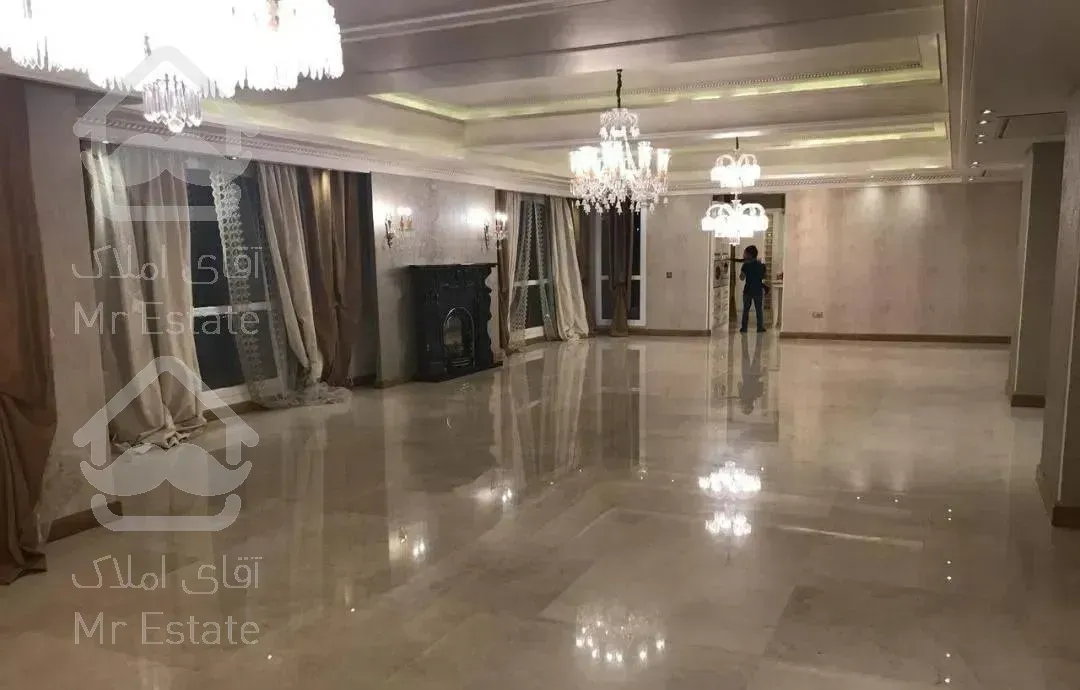 ۲۱۰متر تک واحدی طبقه آخر فول مشاعات