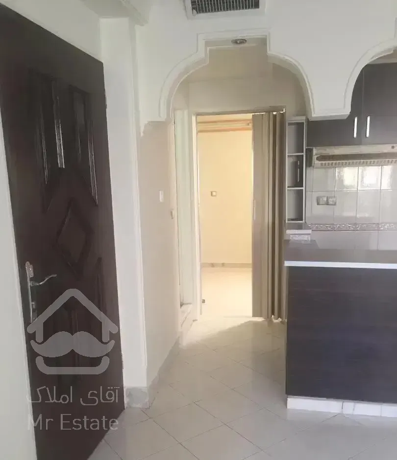 سه طبقه تک واحدی محبوب مجاز شرقی