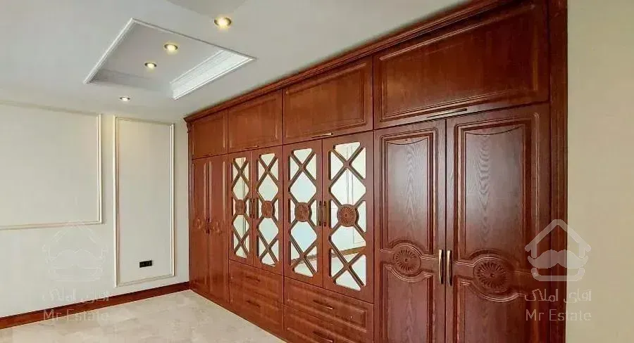 ۱۱۱ متر  ۳ خواب  شاهین شمالی