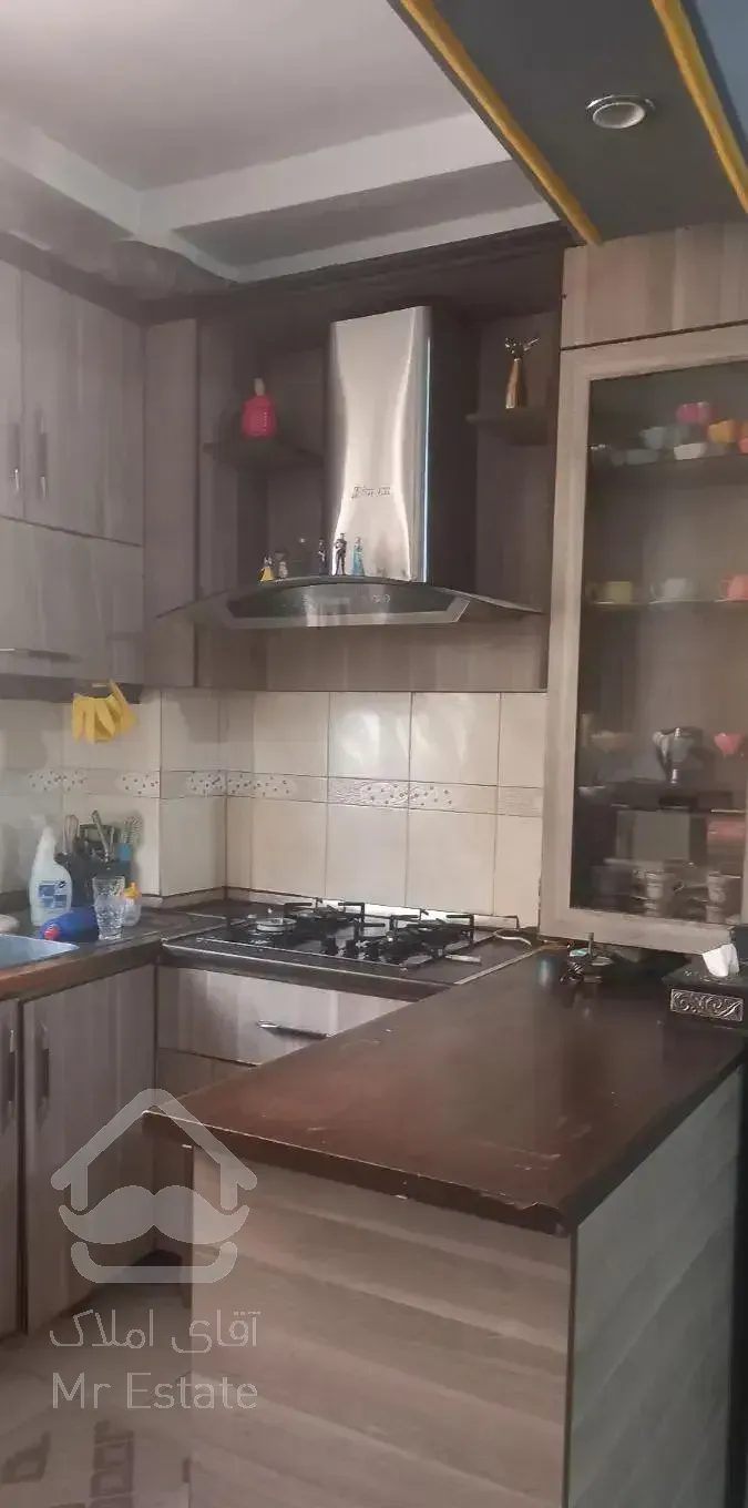 ۴۰ متری بدون پارکینگ