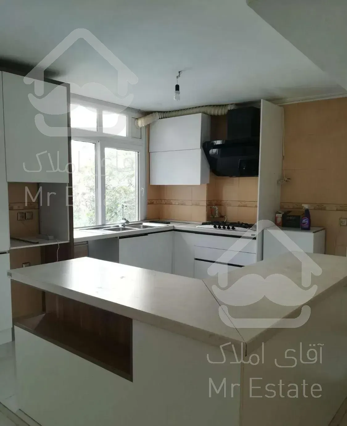 120 متر 2 خواب، ورودی از حیاط سرسبز، جردن امانیه