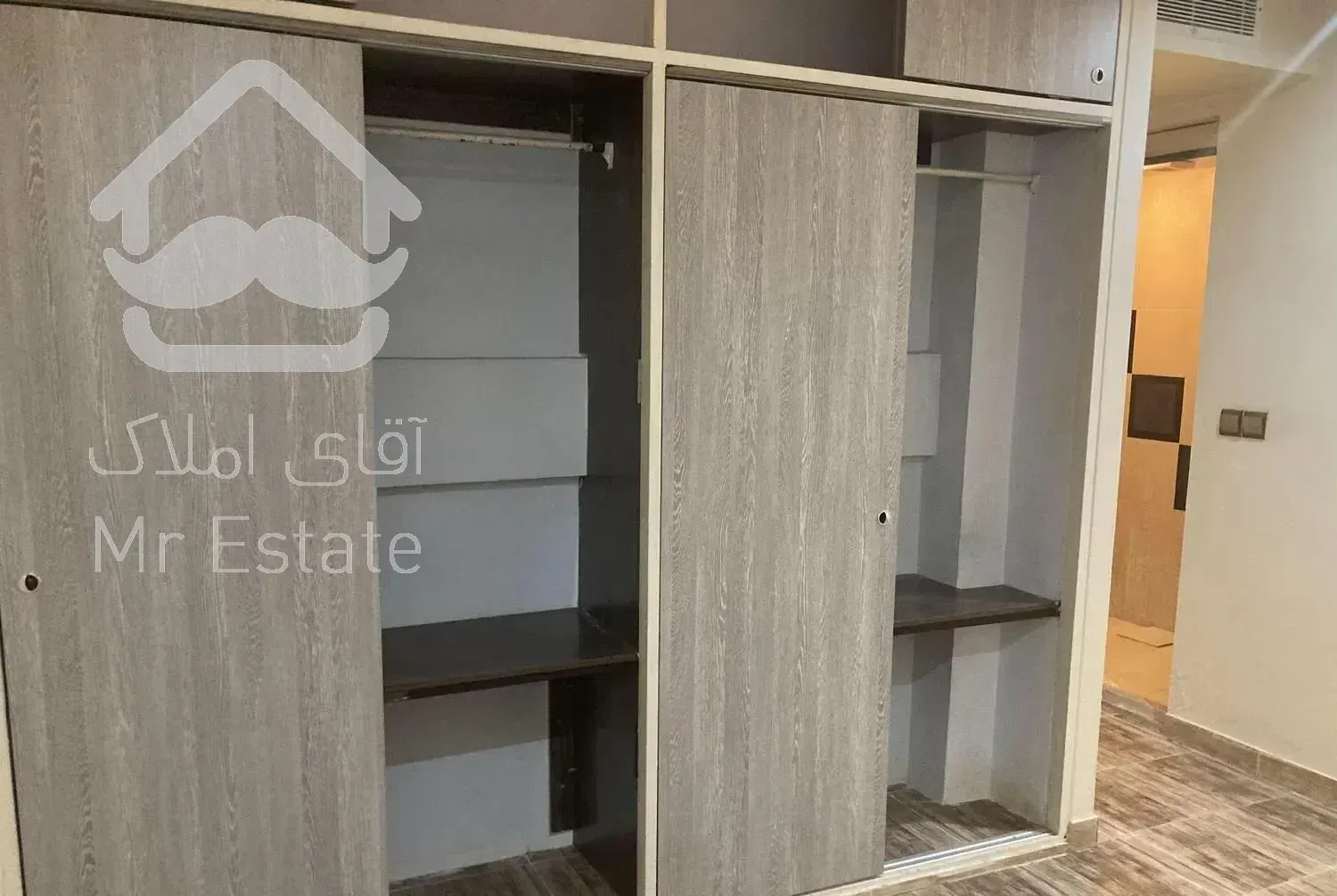 اپارتمان/135متری/3خواب مستر