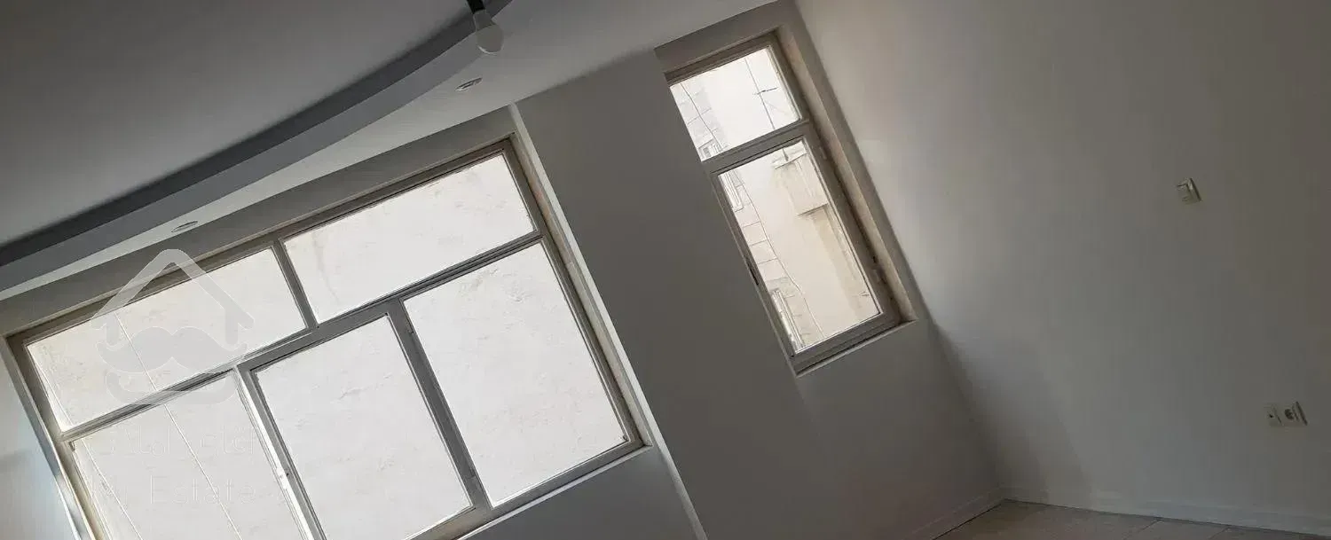 ۸۰ متر دو خواب / فول امکانات/ یکی از میادین