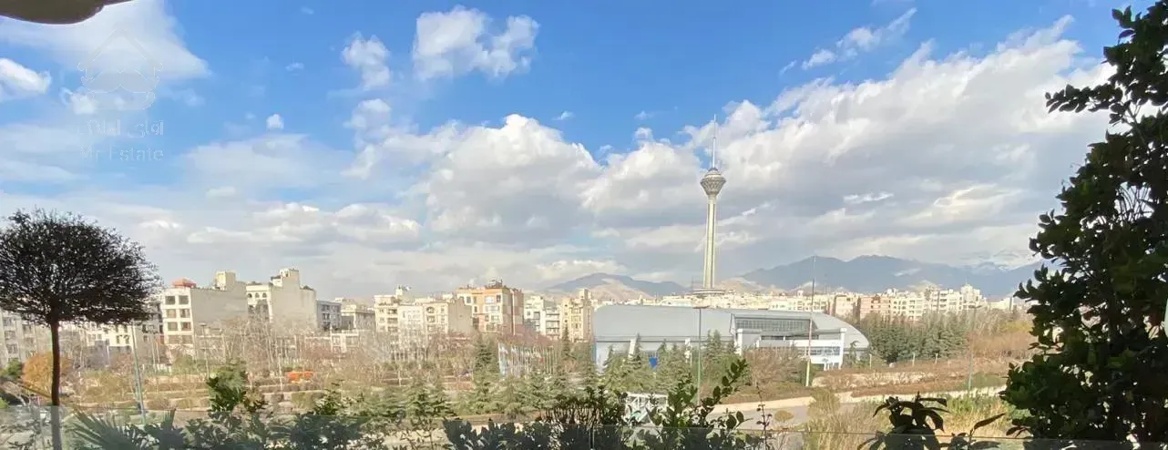 ۱۳۵متر۳خواب نوساز ژورنالی ویو ابدی پارک گفتگو شخصی
