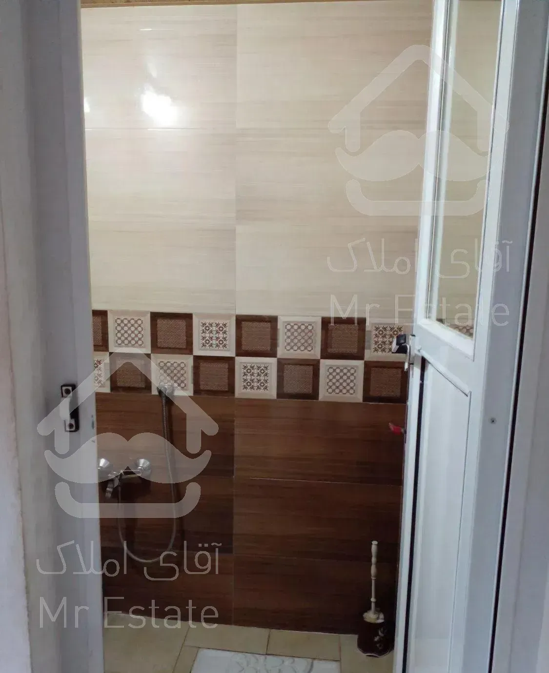 دوخوابه تمیز نوساز با کولر و پارکینگ