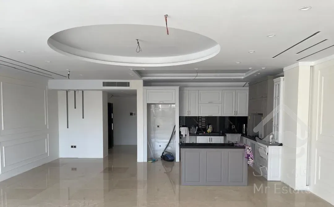 ۱۲۰ متری ۲ خوابه ،کلید نخورده ، ۳ پارکینگ سندی