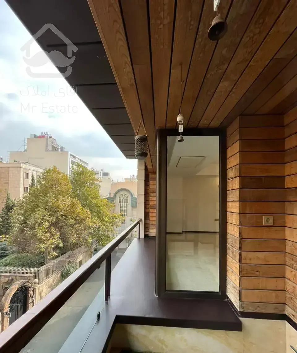 186متر سه خواب غرق نور