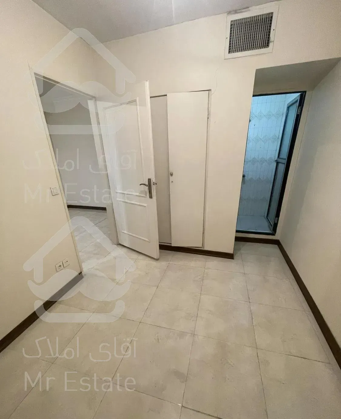 ۵۰ متر/ پارکینگ انباری / طوس زنجان / مجرد