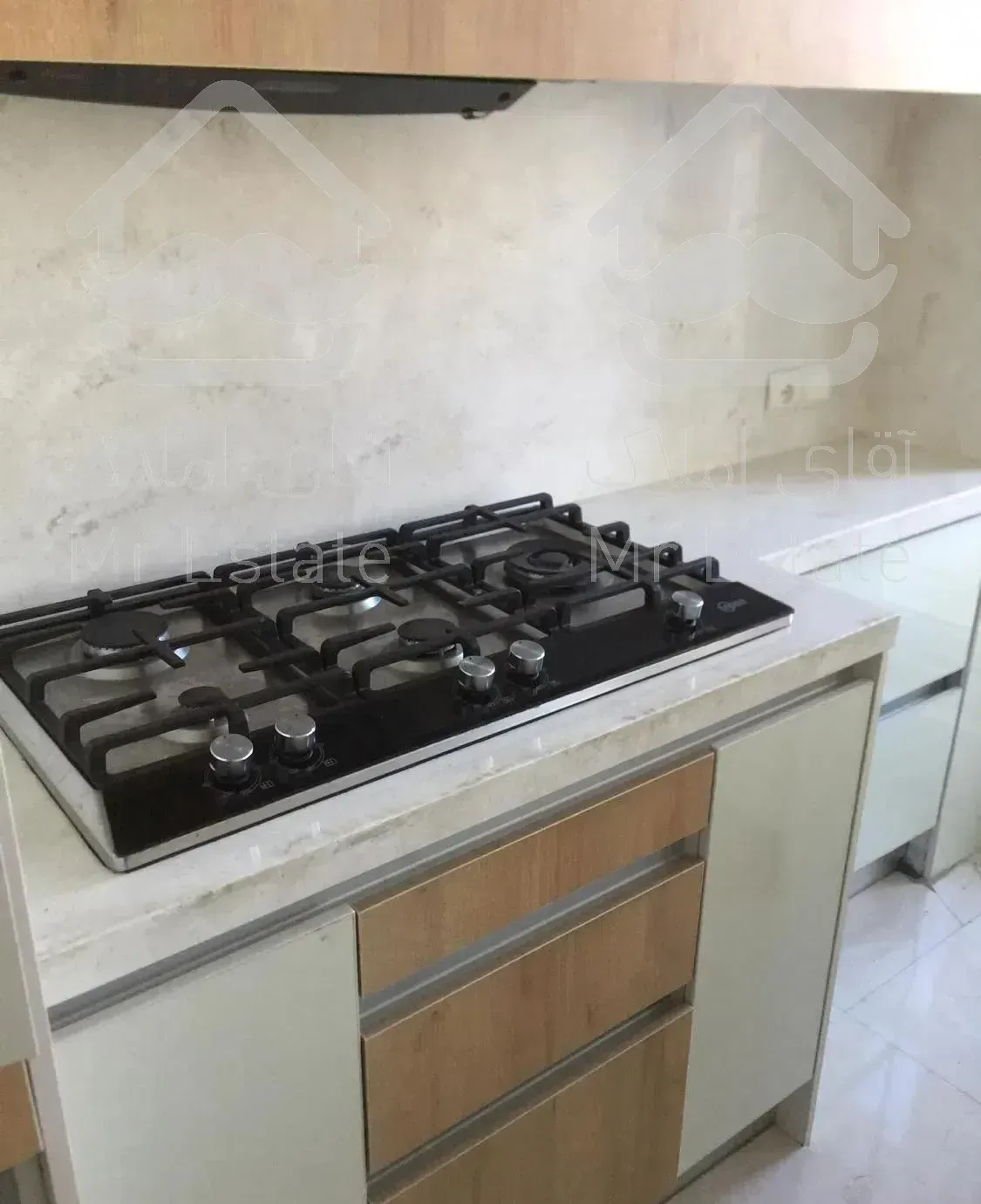 میرداماد ۱۲۰ متر روبه افتاب