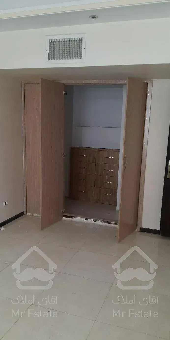 آپارتمان ۱۱۸ متری ، ۲ خواب ، کلید نخورده