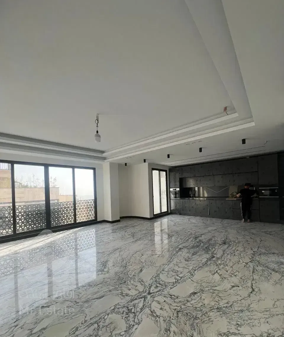 150متر سه خوابه اقدسیه تک واحدی