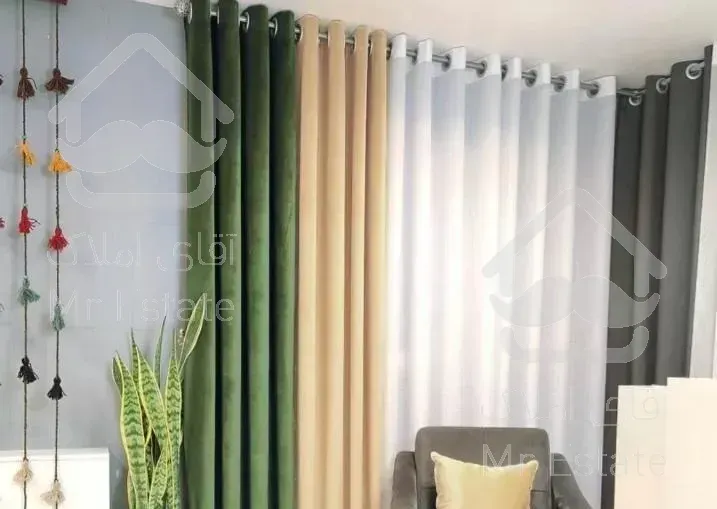 نصب انواع پرده و کتیبه خانگی و اداری