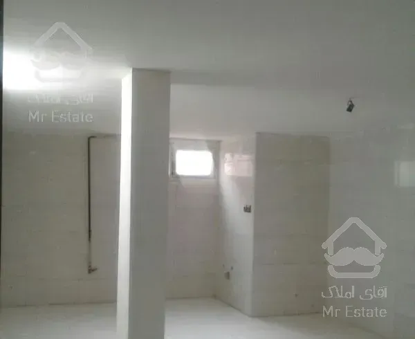 اپارتمان 2خوابه حیاط وپارکبنگ وانباری