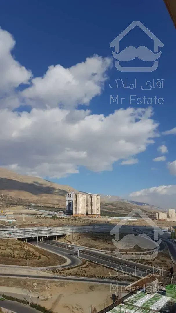 خرید ۱۱۸ متری میدان دریاچه