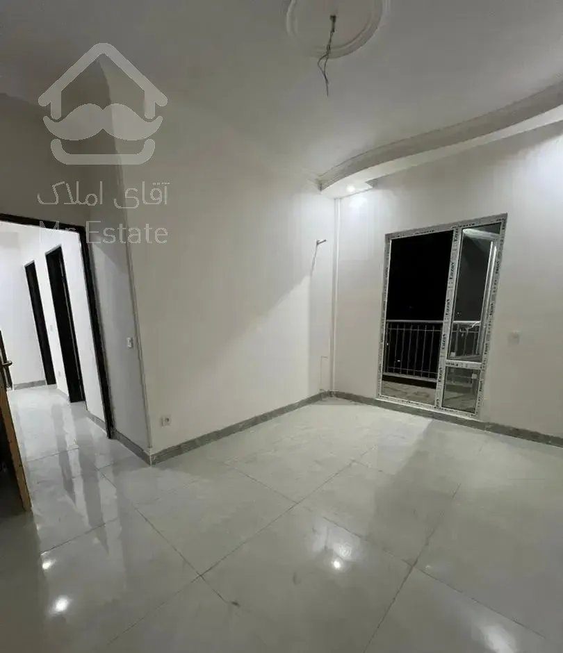 آپارتمان نوساز ۱۳۰متر/ درنوارساحلی محمودآباد