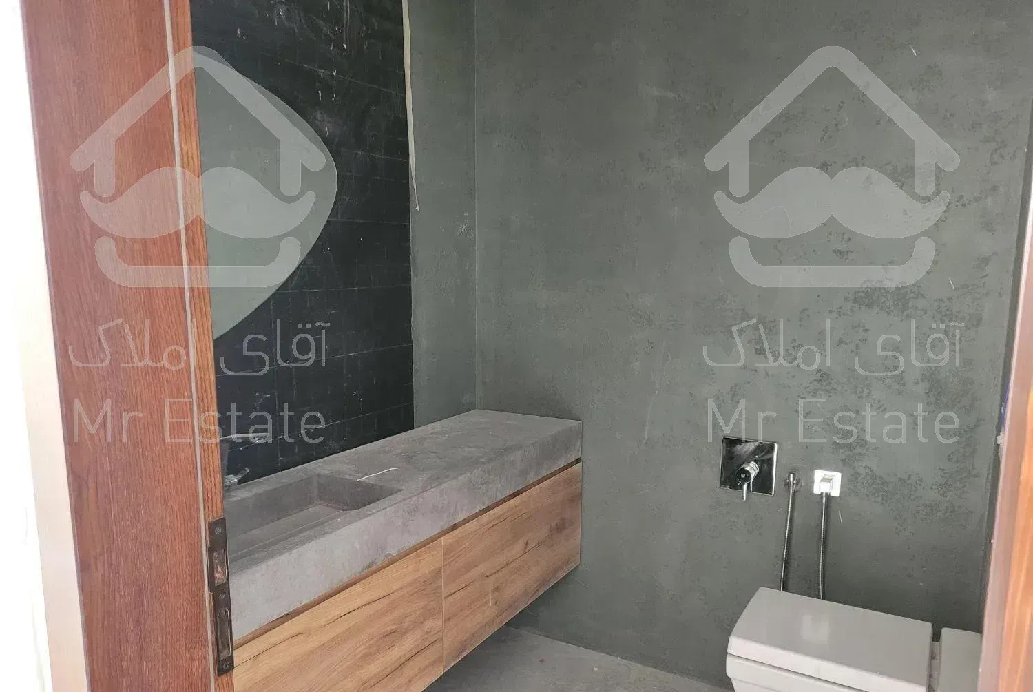 برج دروس ۲۷۰ متر ۳ خواب مستر