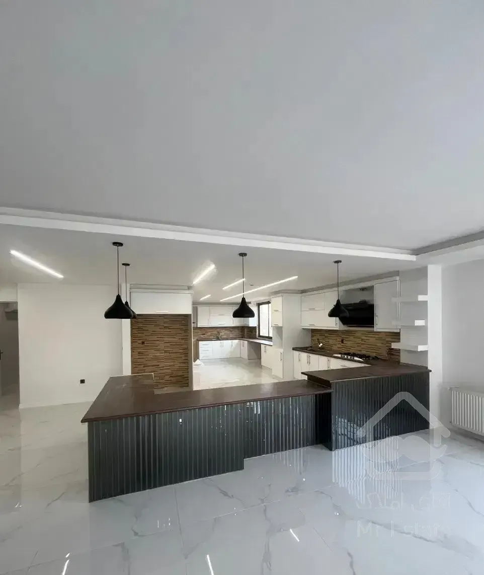 آپارتمان۲طرف نور۱واحد۲۰۴متر خ جابرانصاری(ویوپارک)